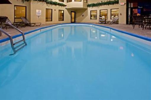 фото отеля Holiday Inn Express and Suites Indianapolis East