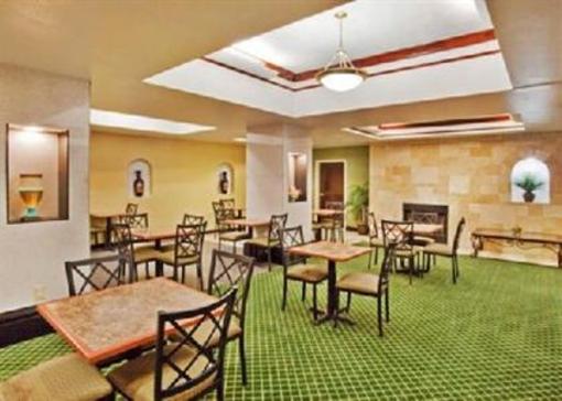 фото отеля Holiday Inn Express Hinesville