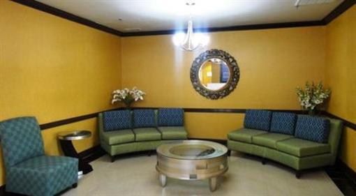фото отеля Holiday Inn Express Hinesville