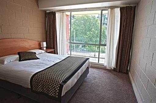 фото отеля North Lodge Apartments