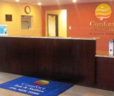 фото отеля Comfort Inn & Suites Ozone Park