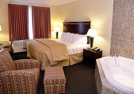 фото отеля Comfort Inn & Suites Ozone Park