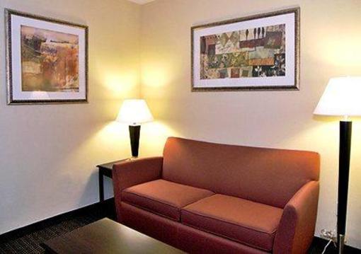 фото отеля Comfort Inn & Suites Ozone Park