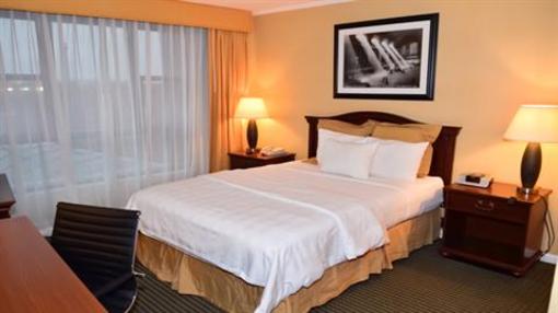 фото отеля Garden Inn and Suites New York