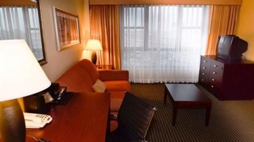 фото отеля Garden Inn and Suites New York