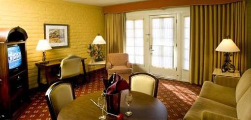 фото отеля Embassy Suites Hotel Tucson-Williams Center