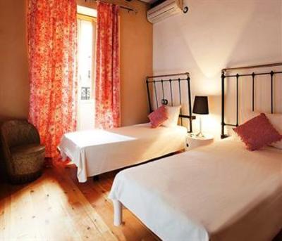 фото отеля Apartamentos Santa Barbara 12