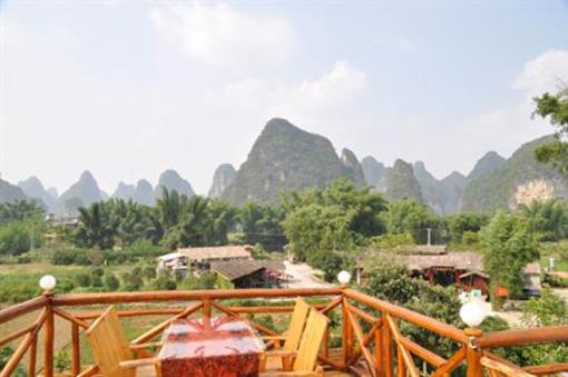 фото отеля Yangshuo Phoenix Pagoda Fonglou Retreat