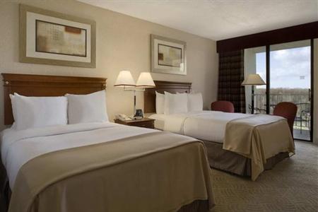 фото отеля Hilton Washington DC North Gaithersburg