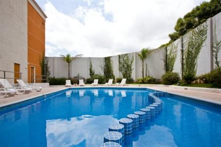 фото отеля Holiday Inn Uruapan