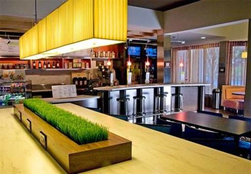 фото отеля Courtyard by Marriott Seattle Bellevue
