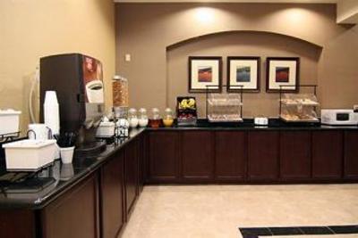 фото отеля BEST WESTERN Marlin Inn & Suites