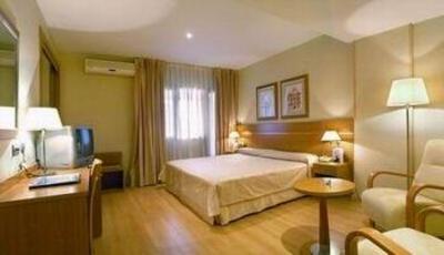 фото отеля Tryp Sancho Ramirez