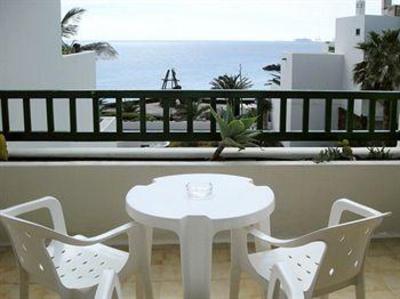 фото отеля Neptuno Apartments Lanzarote