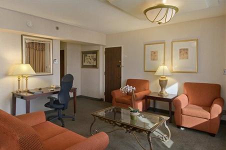 фото отеля Hilton Newark Penn Station