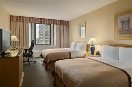 фото отеля Hilton Newark Penn Station