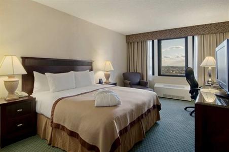 фото отеля Hilton Newark Penn Station