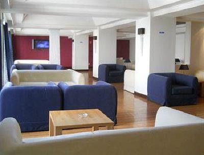 фото отеля Yellow Monte Gordo Beach Hotel