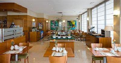 фото отеля Hotel NH San Pedro