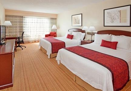 фото отеля Courtyard by Marriott Toronto Vaughan