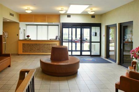 фото отеля Best Western Parkway Hotel Toronto North