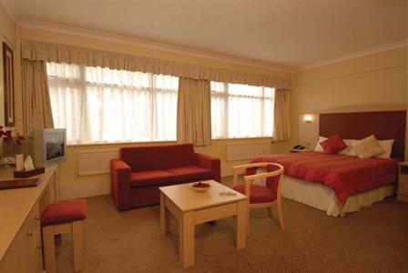 фото отеля Best Western Cresta Court Hotel Altrincham