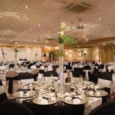 фото отеля Best Western Cresta Court Hotel Altrincham