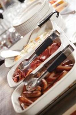 фото отеля Best Western Cresta Court Hotel Altrincham
