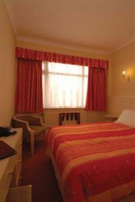 фото отеля Best Western Cresta Court Hotel Altrincham