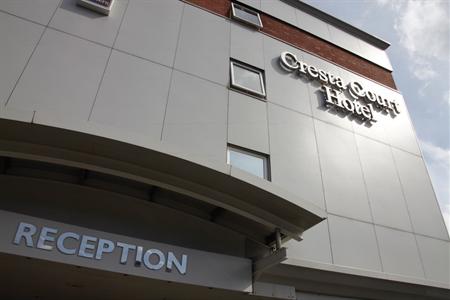 фото отеля Best Western Cresta Court Hotel Altrincham