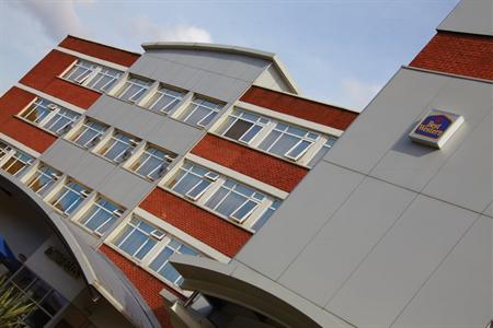 фото отеля Best Western Cresta Court Hotel Altrincham