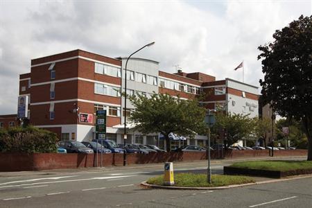 фото отеля Best Western Cresta Court Hotel Altrincham