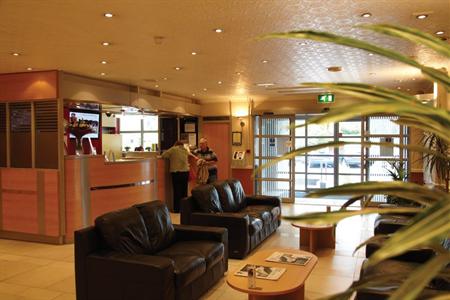 фото отеля Best Western Cresta Court Hotel Altrincham