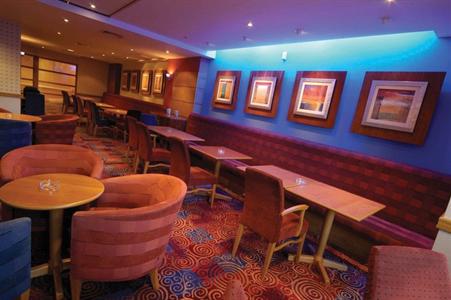 фото отеля Best Western Cresta Court Hotel Altrincham