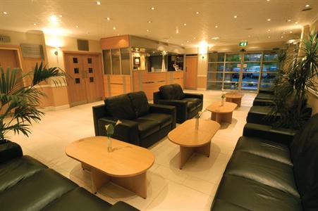 фото отеля Best Western Cresta Court Hotel Altrincham