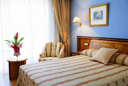 фото отеля Gran Hotel Almeria