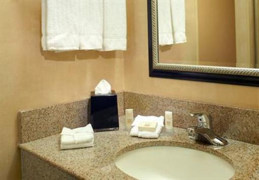 фото отеля Courtyard by Marriott Lexington North