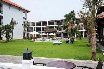 фото отеля River Beach Resort