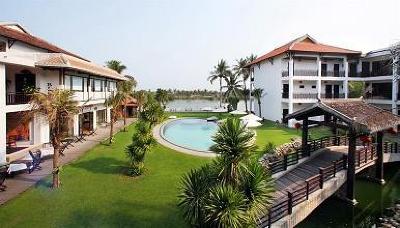 фото отеля River Beach Resort