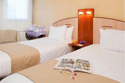 фото отеля Alliance Hotel Saint-Quentin-en-Yvelines