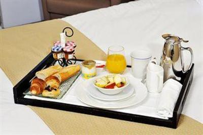 фото отеля Alliance Hotel Saint-Quentin-en-Yvelines