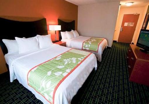 фото отеля Fairfield Inn & Suites Stevens Point