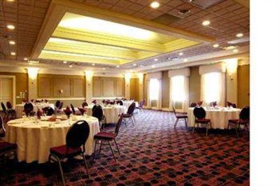 фото отеля Executive Royal Inn North Calgary