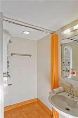 фото отеля Ginger Ahmedabad