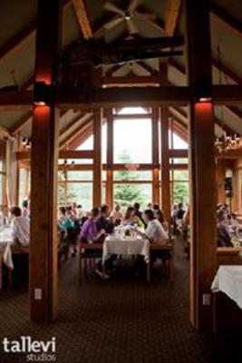 фото отеля Edgewater Lodge Whistler