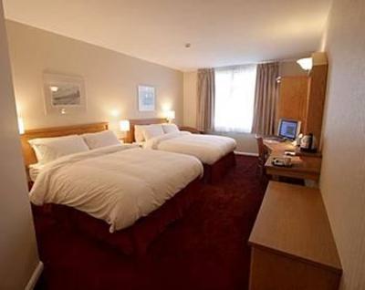 фото отеля Future Inn Cardiff Bay