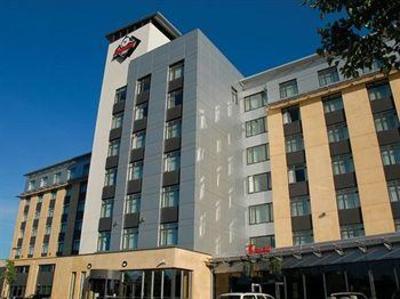 фото отеля Future Inn Cardiff Bay