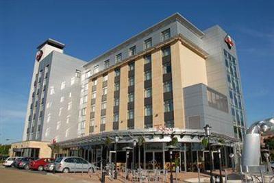 фото отеля Future Inn Cardiff Bay