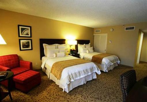 фото отеля Riverside Marriott