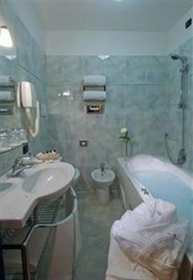 фото отеля Ariston Hotel Milan